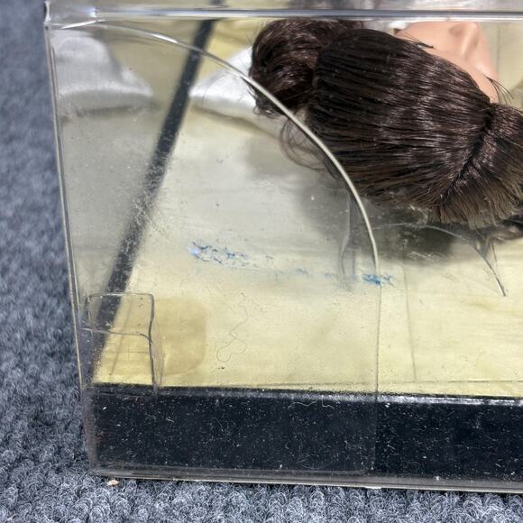 Barbie Collector James Bond 007 Octopussy Doll‎ Black Label 2010 Boxed T4550 - Picture 7 of 12